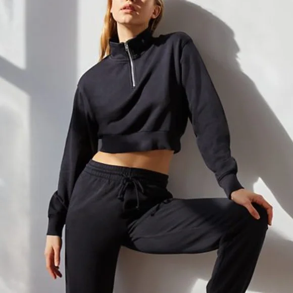 Aritzia Tna Airy Fleece Boyfriend 1/4 Zip Cropped Sweatshirt XS - Picture 1 of 10
